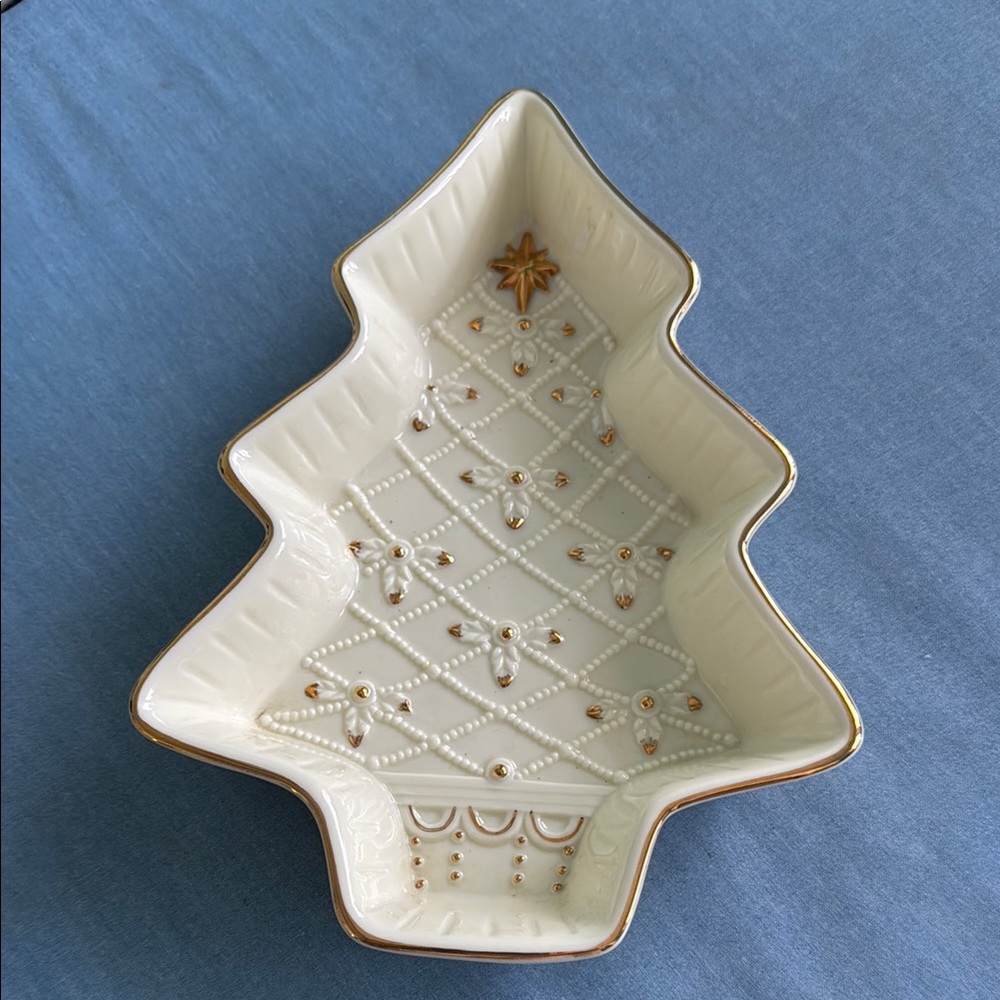 Baum Bros Formalities Gold and Cream Christmas Tree Dish